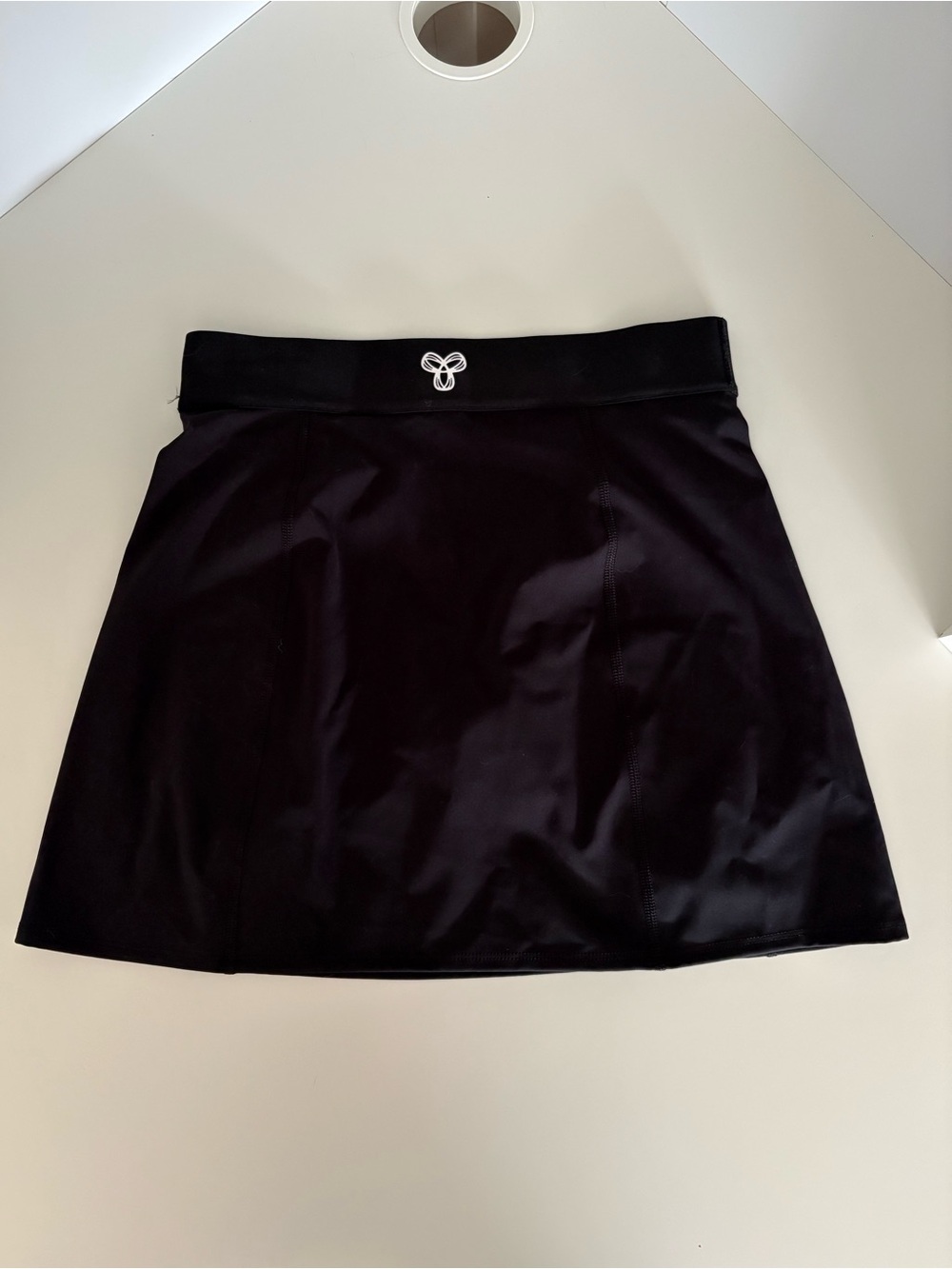 Aritzia TNA Action Black Mini Skort - Small